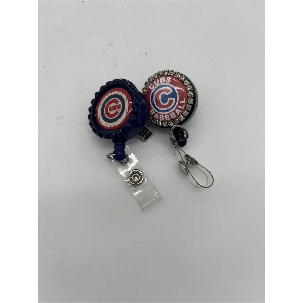 Set Of 2 Chicago Cubs retractable badge reels